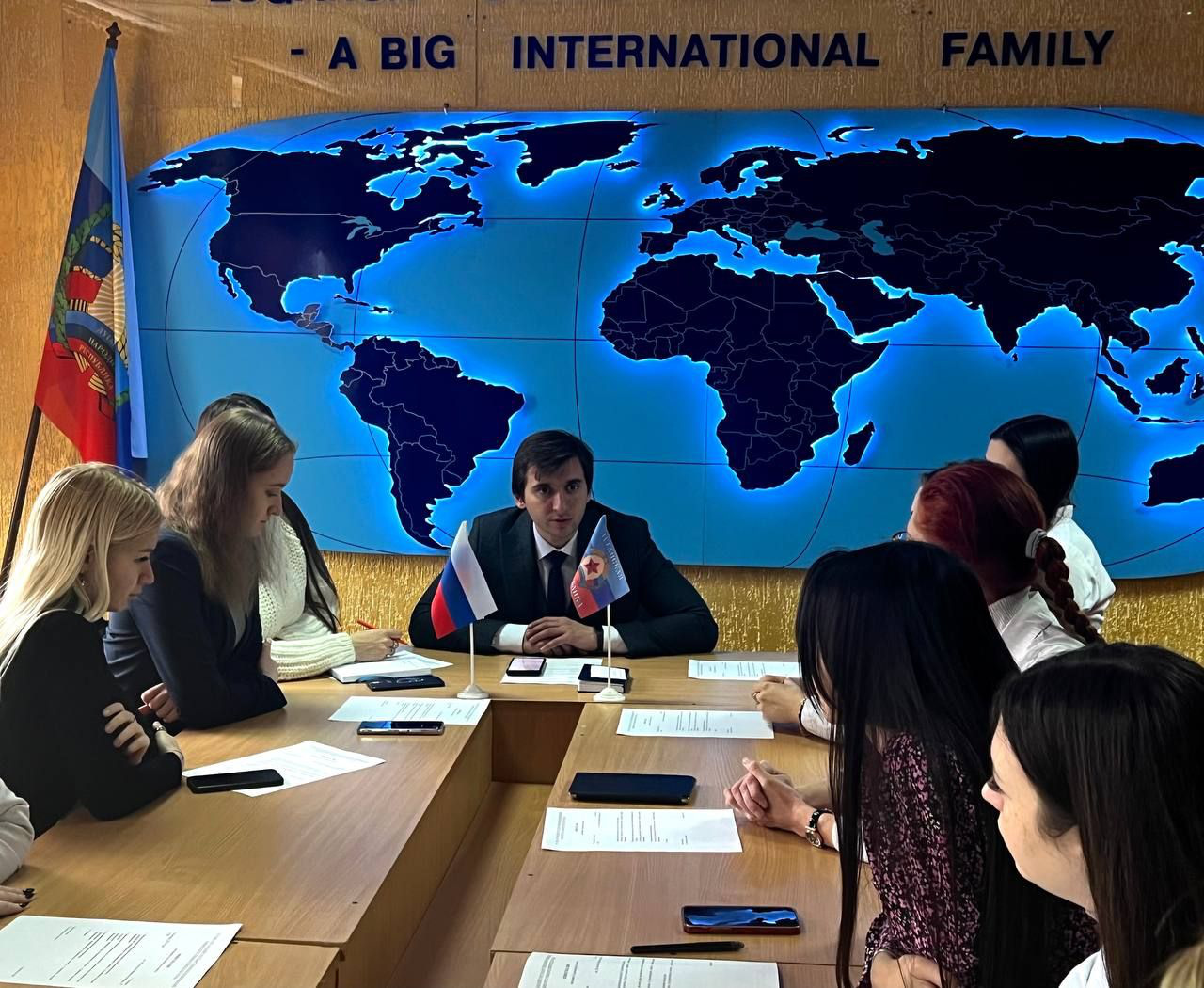 Заседание студенческого совета под председательством А.В. Самойлова